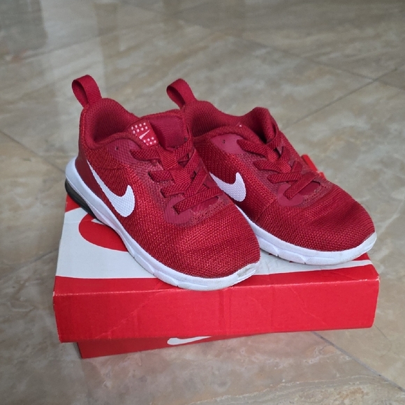 3 - Pairs Of Kids Sneakers - Picture 3 of 7